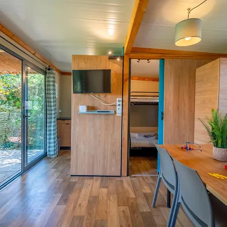 Paradis 4 étoiles A La Corniche La Rochelle Camping 4*