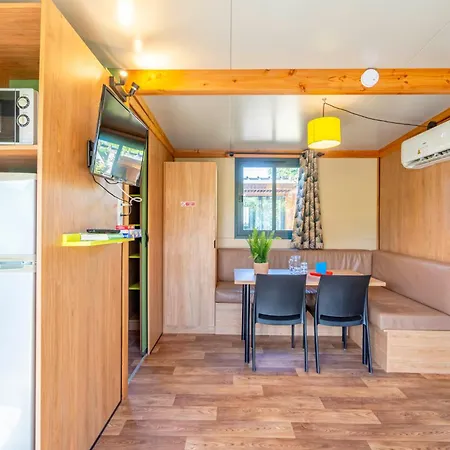 Paradis 4 étoiles A La Corniche La Rochelle Camping 4*