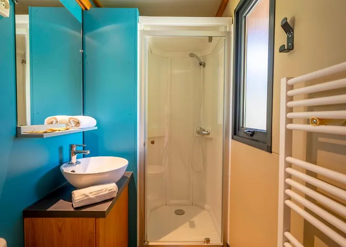 Camping Paradis 4 étoiles A La Corniche La Rochelle 4*