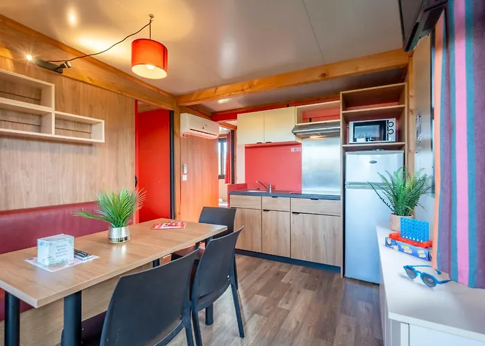 Paradis 4 étoiles A La Corniche La Rochelle Camping 4*