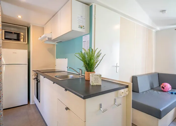 Paradis 4 étoiles A La Corniche La Rochelle Camping Angoulins-sur-Mer