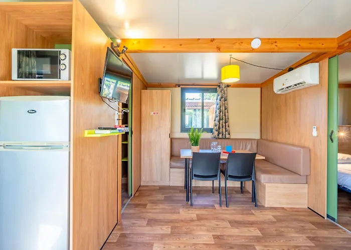 Paradis 4 étoiles A La Corniche La Rochelle Camping 4*